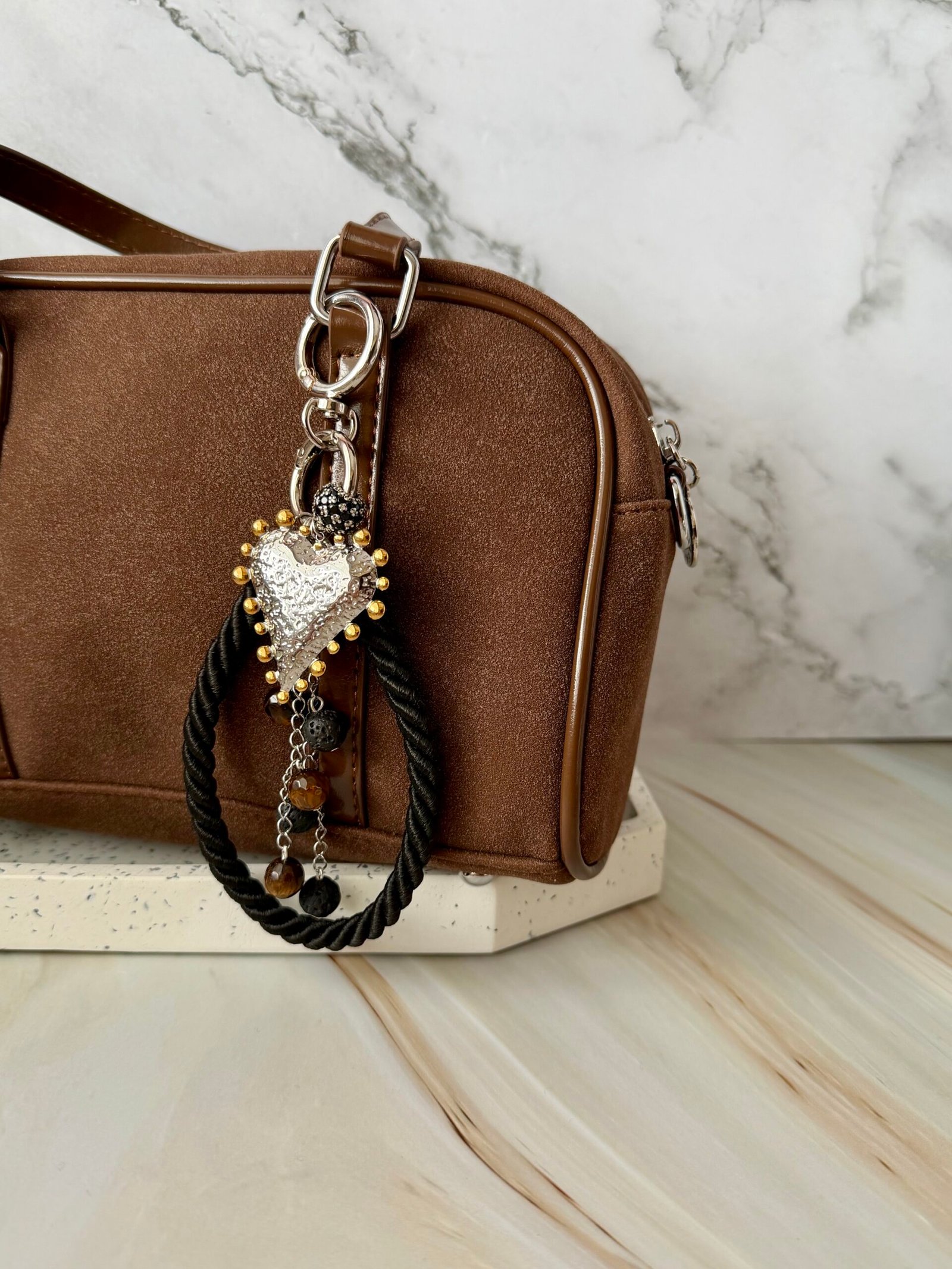 pakabukas "black soul" pakabukas "black soul"