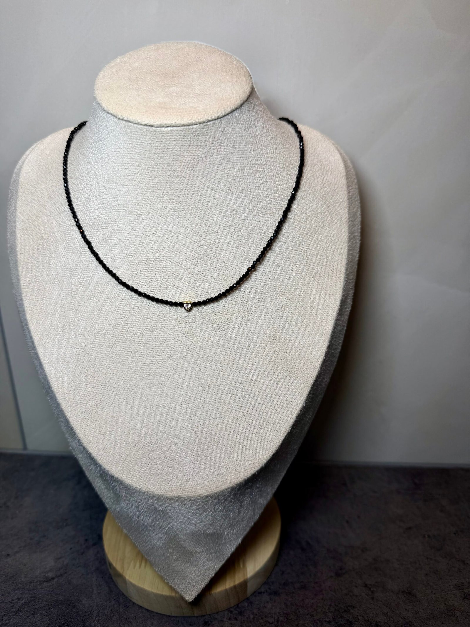 vėrinys "sniegas" vėrinys "sniegas"