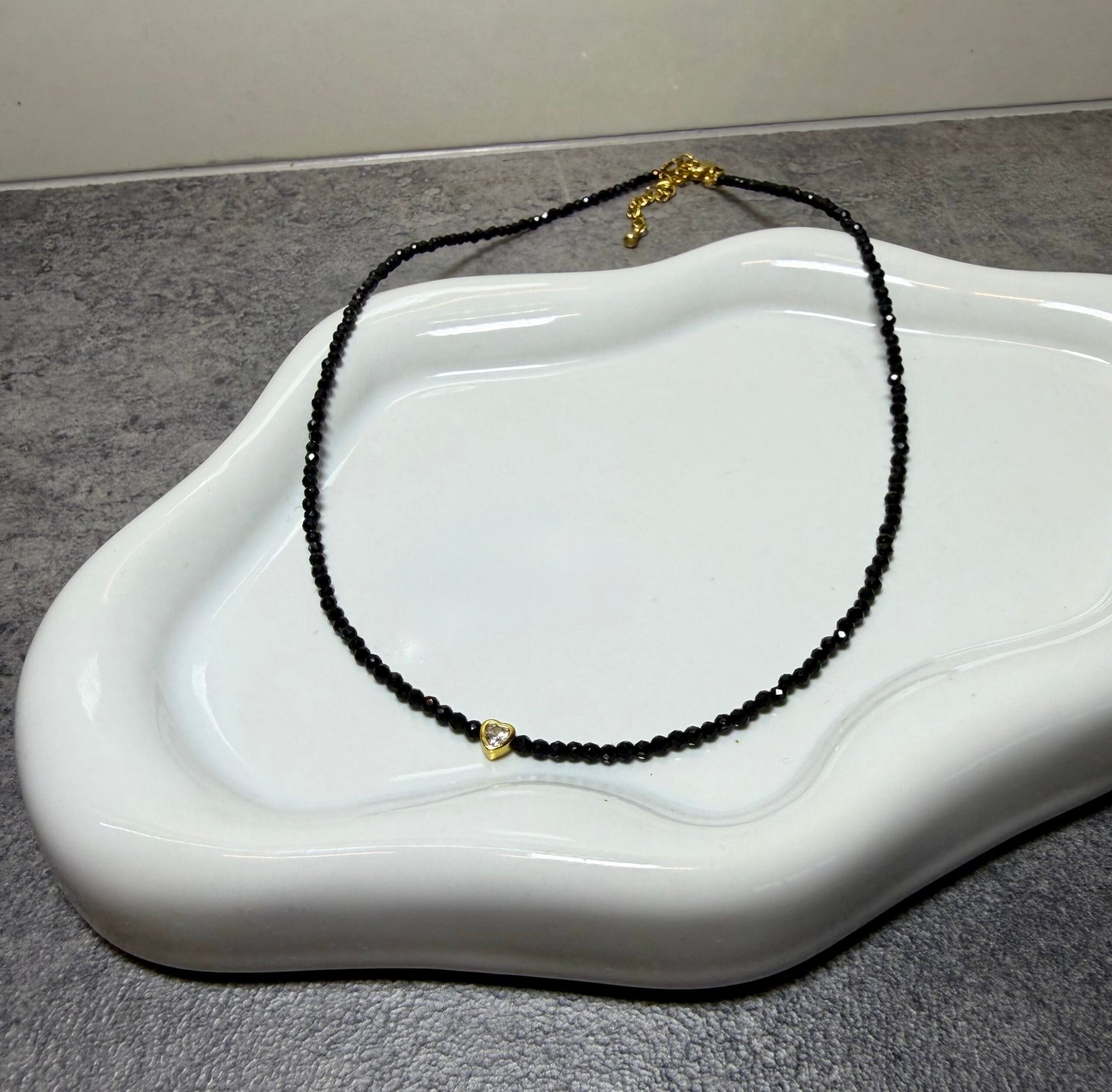 vėrinys "sniegas" vėrinys "sniegas"