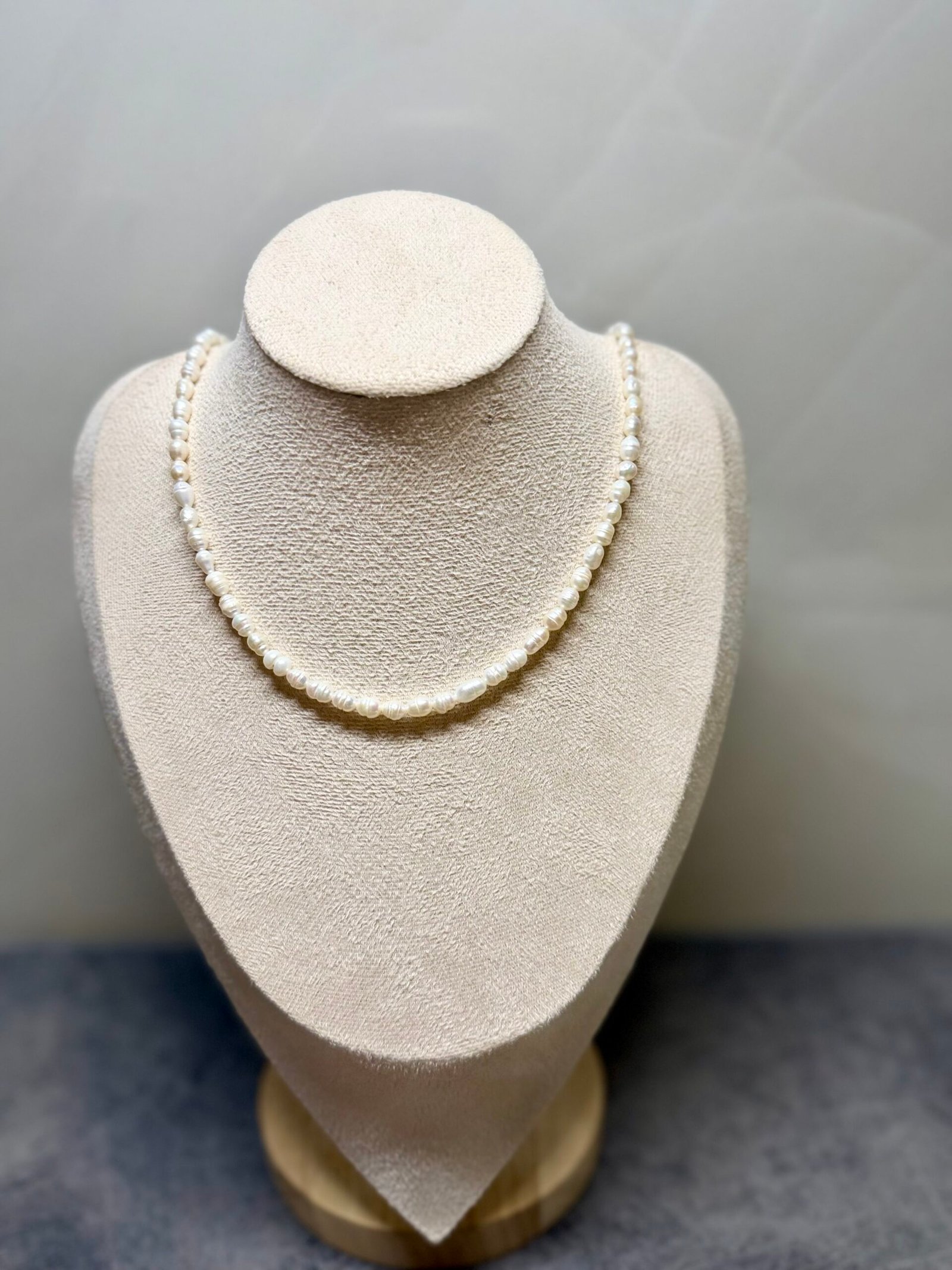 vėrinys "upiniai perlai" vėrinys "upiniai perlai"