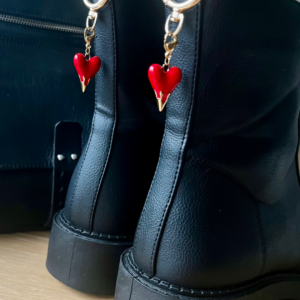 Pagrindinis puslapis pakabukai batams "Širdis red"